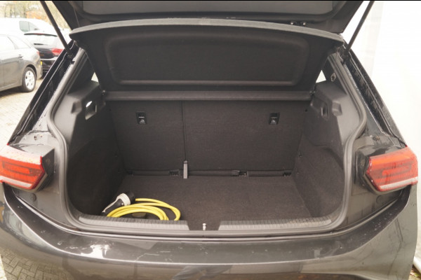 Volkswagen ID.3 Life 58kWh -NAVI-ECC-PDC- Volkswagen ID.3 Life 58kWh -NAVI-ECC-PDC-