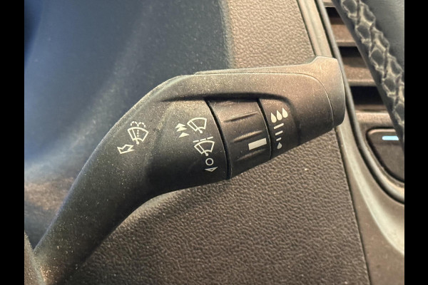 Ford Transit Custom 280 2.0 TDCI L1H1 Trend Airco Bluetooth Navi 3zits Trekhaak PDC Ford Transit Custom 280 2.0 TDCI L1H1 Trend Airco Bluetooth Navi 3zits Trekhaak PDC