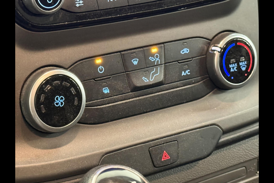 Ford Transit Custom 280 2.0 TDCI L1H1 Trend Airco Bluetooth Navi 3zits Trekhaak PDC Ford Transit Custom 280 2.0 TDCI L1H1 Trend Airco Bluetooth Navi 3zits Trekhaak PDC