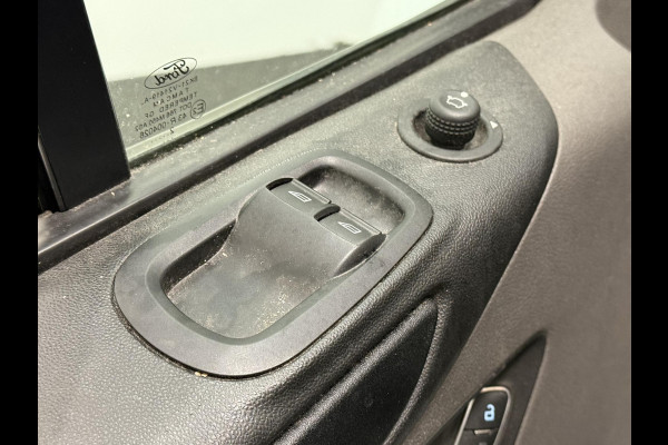Ford Transit Custom 280 2.0 TDCI L1H1 Trend Airco Bluetooth Navi 3zits Trekhaak PDC Ford Transit Custom 280 2.0 TDCI L1H1 Trend Airco Bluetooth Navi 3zits Trekhaak PDC