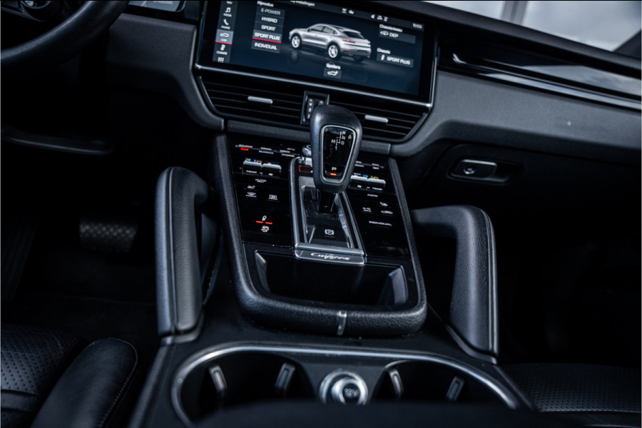 Porsche Cayenne Coupé 3.0 E-Hybrid - Sport Chrono l Panorama l 360c l Memory l Coupe