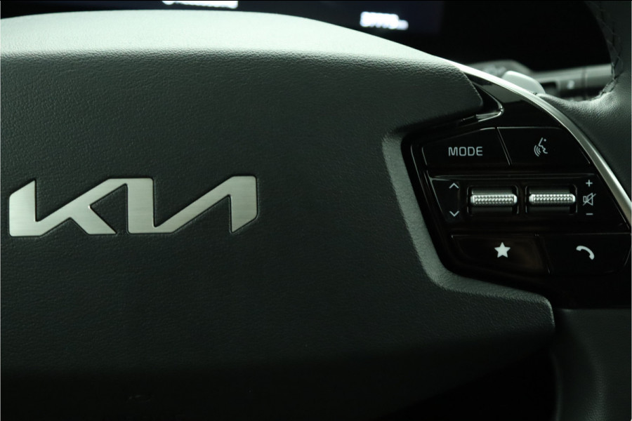 Kia Niro EV DynamicLine 64.8 kWh Apple Carplay/Android Auto - Cruise Control - Navigatie -  Keyless entry - Fabrieksgarantie tot 07-2031 Kia Niro EV DynamicLine 64.8 kWh Apple Carplay/Android Auto - Cruise Control - Navigatie -  Keyless entry - Fabrieksgarantie tot 07-2031