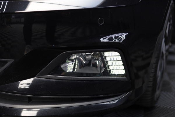 Volkswagen Polo 1.0 MPI BEATS | BEATS Interieur | BEATS Audio | sportive striping | CarPlay | Half-Leer bekleding | Unieke BEATS uitvoering |