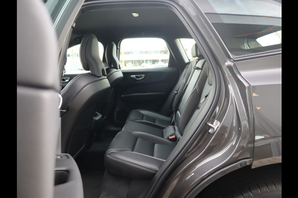 Volvo XC60 2.0 B4 R-Design /  Leder / Facelift / 21-inch Lichtmetaal