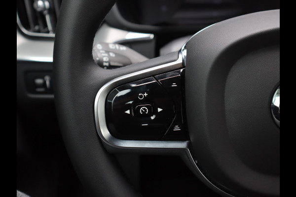 Volvo XC60 2.0 B4 R-Design /  Leder / Facelift / 21-inch Lichtmetaal