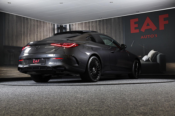 Mercedes-Benz CLE Coupé 300 e AMG Line / Head Up / 360 Camera / Acc / Lane Assist / BURMESTER / Elek Stoelen / Memory / Pano / 20