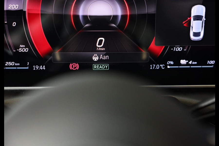 Mercedes-Benz CLE Coupé 300 e AMG Line / Head Up / 360 Camera / Acc / Lane Assist / BURMESTER / Elek Stoelen / Memory / Pano / 20