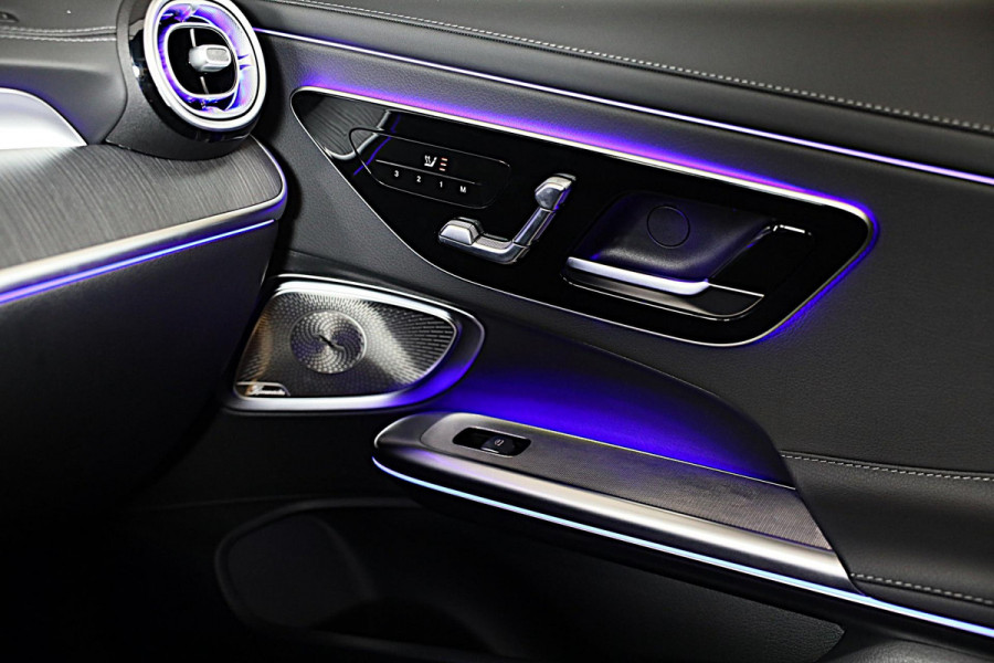 Mercedes-Benz CLE Coupé 300 e AMG Line / Head Up / 360 Camera / Acc / Lane Assist / BURMESTER / Elek Stoelen / Memory / Pano / 20