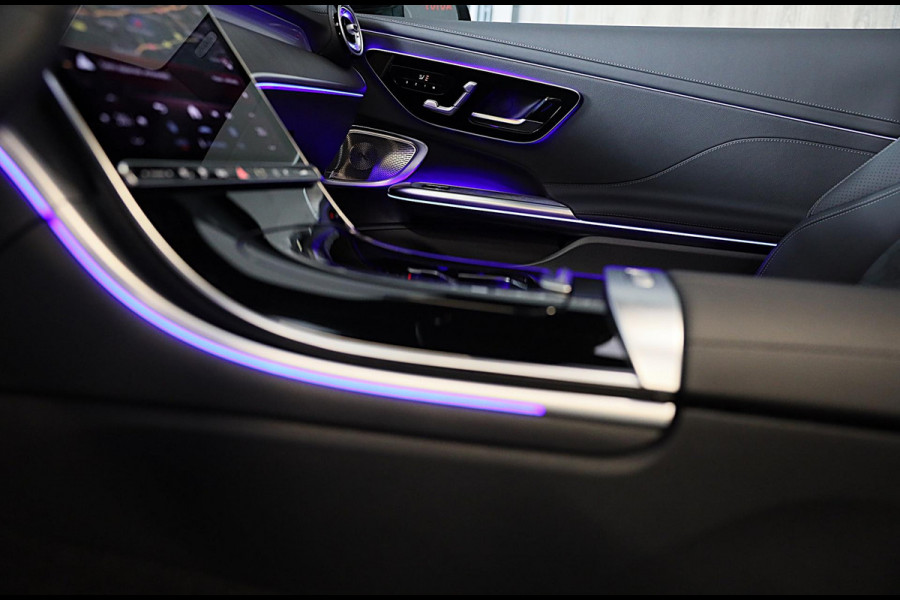 Mercedes-Benz CLE Coupé 300 e AMG Line / Head Up / 360 Camera / Acc / Lane Assist / BURMESTER / Elek Stoelen / Memory / Pano / 20