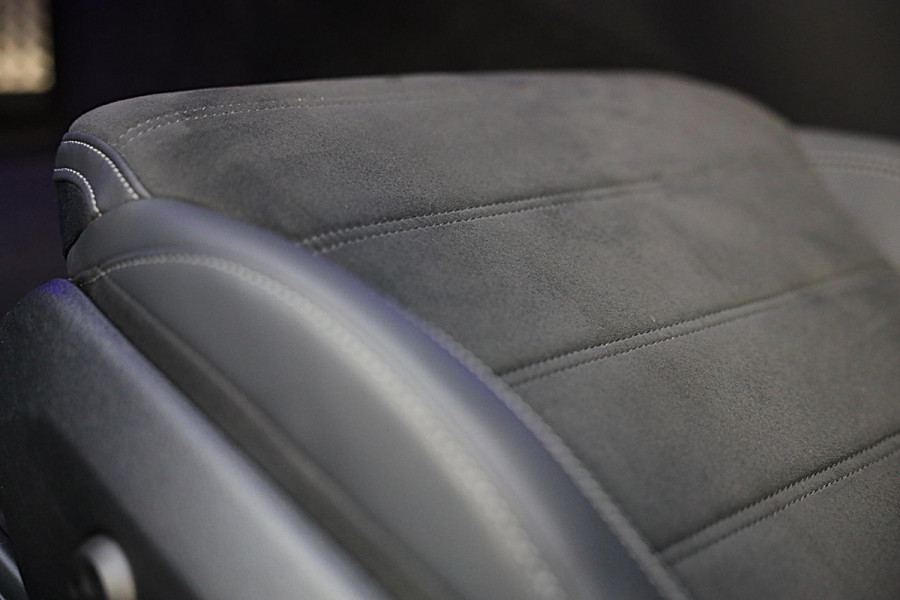 Mercedes-Benz CLE Coupé 300 e AMG Line / Head Up / 360 Camera / Acc / Lane Assist / BURMESTER / Elek Stoelen / Memory / Pano / 20