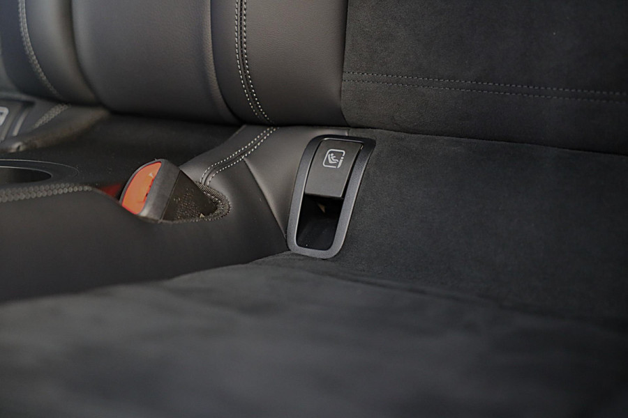 Mercedes-Benz CLE Coupé 300 e AMG Line / Head Up / 360 Camera / Acc / Lane Assist / BURMESTER / Elek Stoelen / Memory / Pano / 20