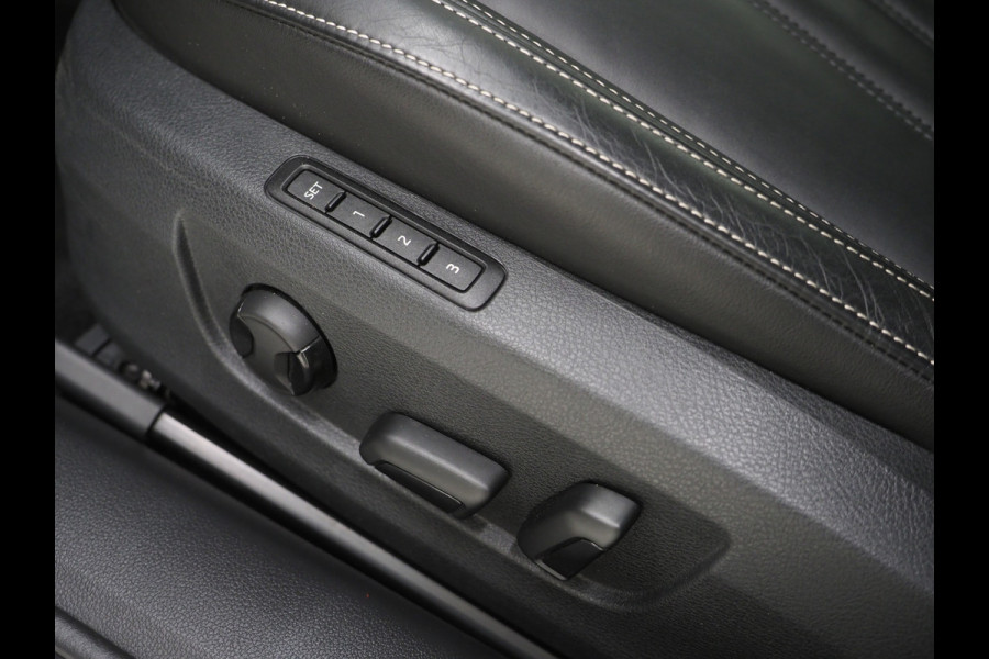 Škoda Superb Combi 1.4 TSI iV 218PK Style | Leder | Trekhaak | Adaptive Cruise | Virtual | Keyless | Memory | Carplay Škoda Superb Combi 1.4 TSI iV 218PK Style | Leder | Trekhaak | Adaptive Cruise | Virtual | Keyless | Memory | Carplay