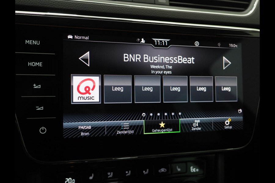 Škoda Superb Combi 1.4 TSI iV 218PK Style | Leder | Trekhaak | Adaptive Cruise | Virtual | Keyless | Memory | Carplay Škoda Superb Combi 1.4 TSI iV 218PK Style | Leder | Trekhaak | Adaptive Cruise | Virtual | Keyless | Memory | Carplay