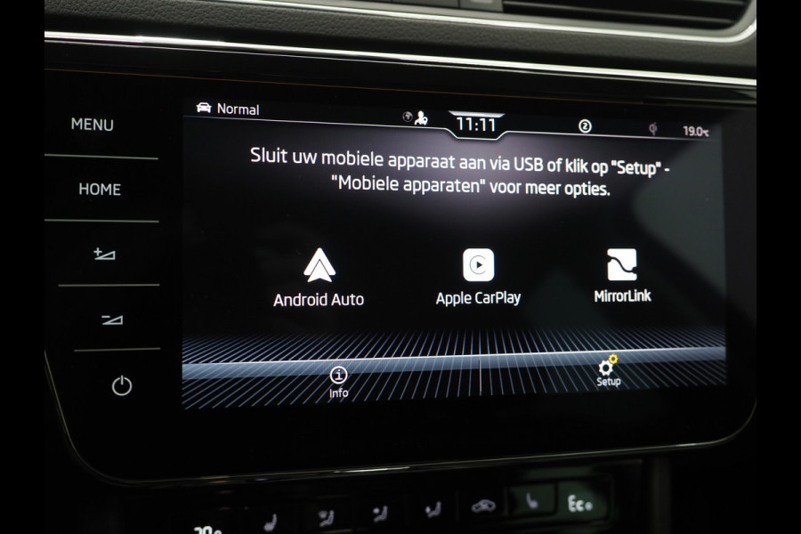 Škoda Superb Combi 1.4 TSI iV 218PK Style | Leder | Trekhaak | Adaptive Cruise | Virtual | Keyless | Memory | Carplay Škoda Superb Combi 1.4 TSI iV 218PK Style | Leder | Trekhaak | Adaptive Cruise | Virtual | Keyless | Memory | Carplay