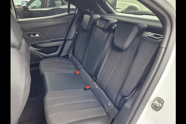 Opel Mokka 1.2 EAT8 130PK /1e eigenaar /garantie Opel Mokka 1.2 EAT8 130PK /1e eigenaar /garantie