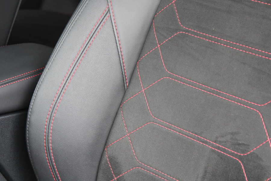 Ford Puma 1.0 EcoBoost Hybrid ST-Line X | SCI | NIEUWE MODEL! | Afneembare trekhaak |  Adaptive cruise control | 360graden camera | Winter Pack  | Dodehoekdetectie | Half Leder | Bang&Olufsen audio