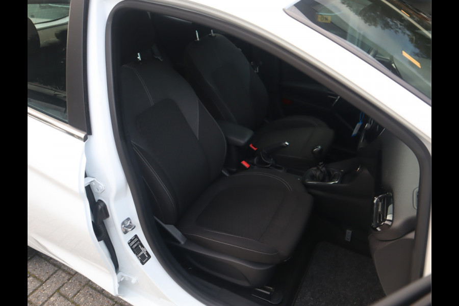 Ford Fiesta 1.0 EcoBoost Hybrid Titanium Ford Fiesta 1.0 EcoBoost Hybrid Titanium