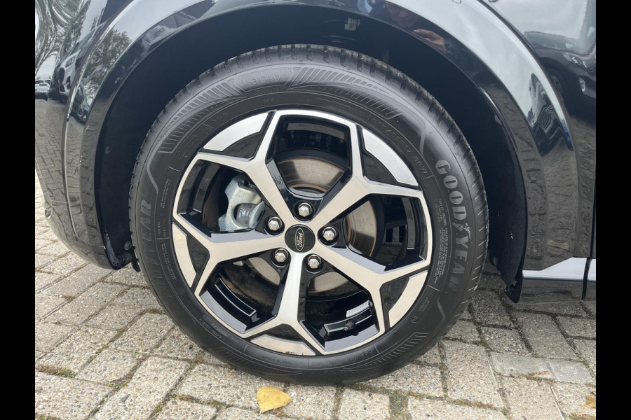 Ford Puma 1.0 EcoBoost Hybrid ST-Line X 125pk | NIEUWE MODEL! |Driver Assistance Pack | Matrix Led Koplampen | Winterpack | All Weather banden | Panorama dak