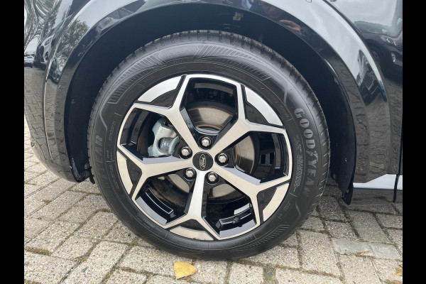 Ford Puma 1.0 EcoBoost Hybrid ST-Line X 125pk | NIEUWE MODEL! |Driver Assistance Pack | Matrix Led Koplampen | Winterpack | All Weather banden | Panorama dak