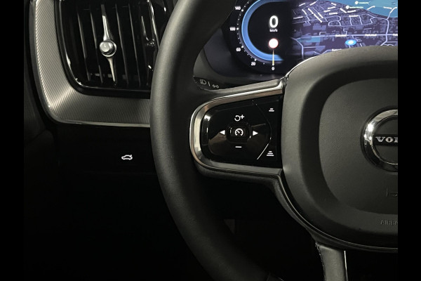 Volvo XC60 B4 Plus Dark Adapt. cruise | Stoel-/Stuurverwarming | Pilot assist | Memory seats | Google Maps | Carplay Volvo XC60 B4 Plus Dark Adapt. cruise | Stoel-/Stuurverwarming | Pilot assist | Memory seats | Google Maps | Carplay
