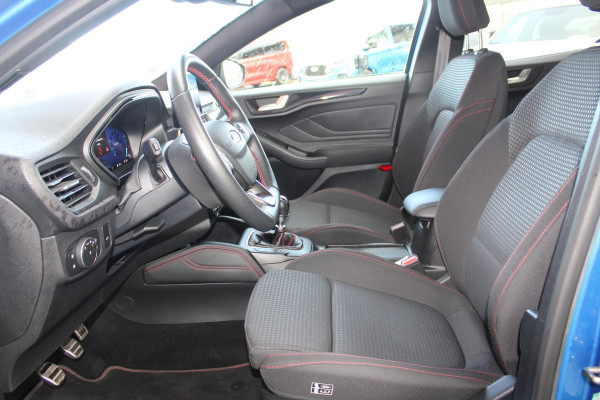 Ford FOCUS Wagon 1.0 EcoBoost Hybrid ST Line X 155pk | Winter Pack | AGR-stoelen | Bang&Olufsen | Adaptive LED | Adaptive cruise control | Elektrische achterklep | Achteruitrijcamera Ford FOCUS Wagon 1.0 EcoBoost Hybrid ST Line X 155pk | Winter Pack | AGR-stoelen | Bang&Olufsen | Adaptive LED | Adaptive cruise control | Elektrische achterklep | Achteruitrijcamera