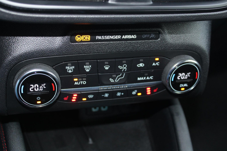 Ford FOCUS Wagon 1.0 EcoBoost Hybrid ST Line X 155pk | Winter Pack | AGR-stoelen | Bang&Olufsen | Adaptive LED | Adaptive cruise control | Elektrische achterklep | Achteruitrijcamera Ford FOCUS Wagon 1.0 EcoBoost Hybrid ST Line X 155pk | Winter Pack | AGR-stoelen | Bang&Olufsen | Adaptive LED | Adaptive cruise control | Elektrische achterklep | Achteruitrijcamera