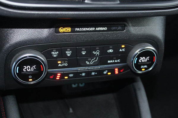 Ford FOCUS Wagon 1.0 EcoBoost Hybrid ST Line X 155pk | Winter Pack | AGR-stoelen | Bang&Olufsen | Adaptive LED | Adaptive cruise control | Elektrische achterklep | Achteruitrijcamera Ford FOCUS Wagon 1.0 EcoBoost Hybrid ST Line X 155pk | Winter Pack | AGR-stoelen | Bang&Olufsen | Adaptive LED | Adaptive cruise control | Elektrische achterklep | Achteruitrijcamera