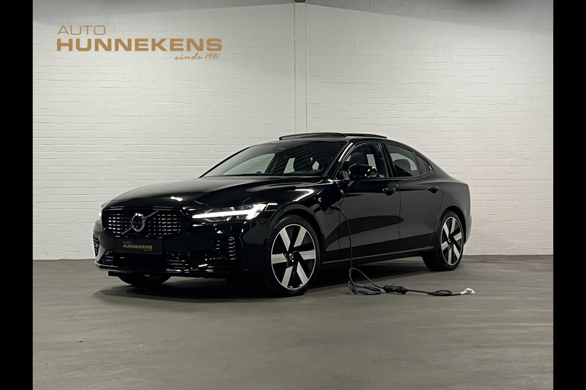 Volvo S60 2.0 Recharge T8 AWD Ultimate Dark *455 PK* | Massage | Open dak | Bowers & Wilkins | Adapt. cruise | Stoelventilatie & Stoelverwarming Volvo S60 2.0 Recharge T8 AWD Ultimate Dark *455 PK* | Massage | Open dak | Bowers & Wilkins | Adapt. cruise | Stoelventilatie & Stoelverwarming