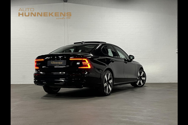 Volvo S60 2.0 Recharge T8 AWD Ultimate Dark *455 PK* | Massage | Open dak | Bowers & Wilkins | Adapt. cruise | Stoelventilatie & Stoelverwarming Volvo S60 2.0 Recharge T8 AWD Ultimate Dark *455 PK* | Massage | Open dak | Bowers & Wilkins | Adapt. cruise | Stoelventilatie & Stoelverwarming