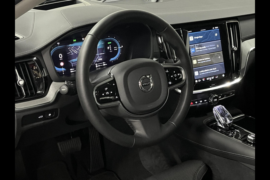 Volvo S60 2.0 Recharge T8 AWD Ultimate Dark *455 PK* | Massage | Open dak | Bowers & Wilkins | Adapt. cruise | Stoelventilatie & Stoelverwarming Volvo S60 2.0 Recharge T8 AWD Ultimate Dark *455 PK* | Massage | Open dak | Bowers & Wilkins | Adapt. cruise | Stoelventilatie & Stoelverwarming