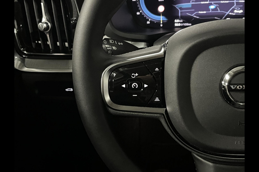 Volvo S60 2.0 Recharge T8 AWD Ultimate Dark *455 PK* | Massage | Open dak | Bowers & Wilkins | Adapt. cruise | Stoelventilatie & Stoelverwarming Volvo S60 2.0 Recharge T8 AWD Ultimate Dark *455 PK* | Massage | Open dak | Bowers & Wilkins | Adapt. cruise | Stoelventilatie & Stoelverwarming