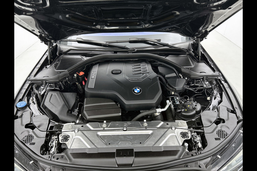 BMW 3-serie 320i Executive Edition(NL-auto, Dealer onderH, Navi Prof, StoelV, Sportstoelen, Parkeerhulp, Etc) BMW 3-serie 320i Executive Edition(NL-auto, Dealer onderH, Navi Prof, StoelV, Sportstoelen, Parkeerhulp, Etc)