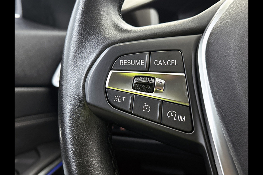 BMW 3-serie 320i Executive Edition(NL-auto, Dealer onderH, Navi Prof, StoelV, Sportstoelen, Parkeerhulp, Etc) BMW 3-serie 320i Executive Edition(NL-auto, Dealer onderH, Navi Prof, StoelV, Sportstoelen, Parkeerhulp, Etc)