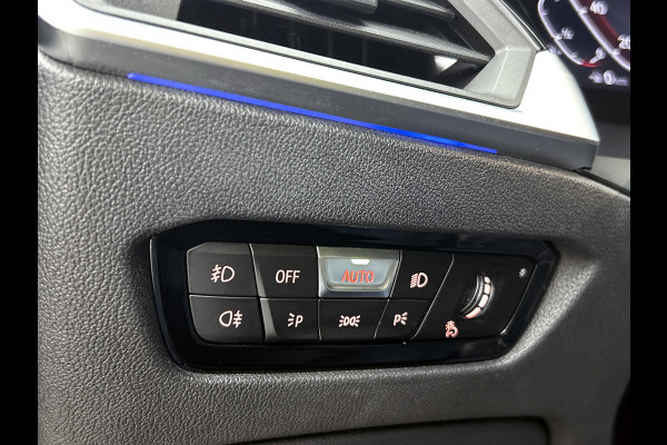 BMW 3-serie 320i Executive Edition(NL-auto, Dealer onderH, Navi Prof, StoelV, Sportstoelen, Parkeerhulp, Etc) BMW 3-serie 320i Executive Edition(NL-auto, Dealer onderH, Navi Prof, StoelV, Sportstoelen, Parkeerhulp, Etc)