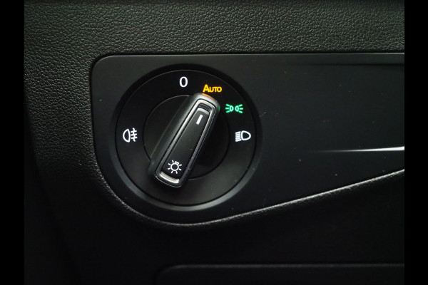 Volkswagen Tiguan 1.4 TSI eHybrid Elegance | Panoramadak | Massage | Trekhaak | Adaptive Cruise | Camera | Carplay