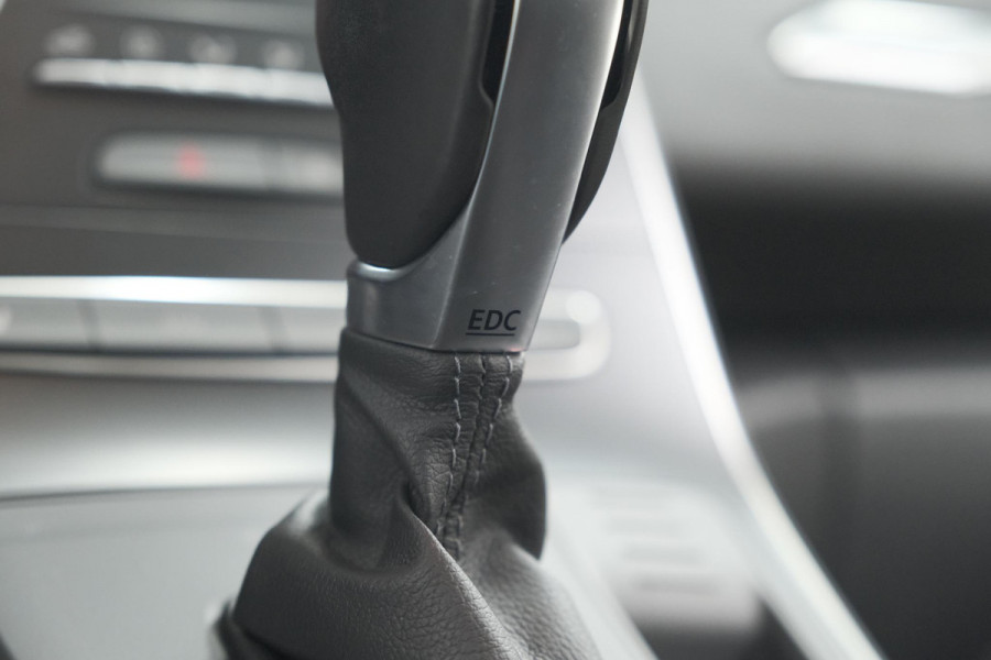 Renault Scénic TCe 140 EDC Limited | Camera | Stoelverwarming | Navigatie | Apple Carplay Renault Scénic TCe 140 EDC Limited | Camera | Stoelverwarming | Navigatie | Apple Carplay