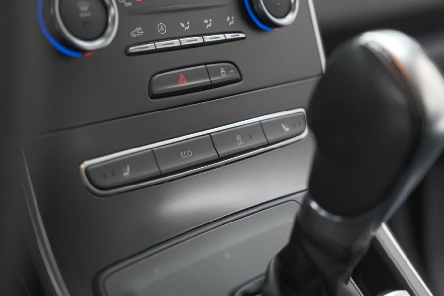 Renault Scénic TCe 140 EDC Limited | Camera | Stoelverwarming | Navigatie | Apple Carplay Renault Scénic TCe 140 EDC Limited | Camera | Stoelverwarming | Navigatie | Apple Carplay