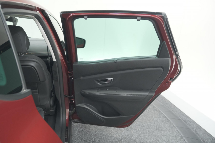 Renault Scénic TCe 140 EDC Limited | Camera | Stoelverwarming | Navigatie | Apple Carplay Renault Scénic TCe 140 EDC Limited | Camera | Stoelverwarming | Navigatie | Apple Carplay