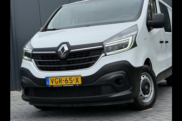 Renault Trafic 2.0 dCi 145 PK AUTOMAAT / L1H1 / 2x SCHUIFDEUR / TREKHAAK / AIRCO / CRUISE / 3-ZITS / LED
