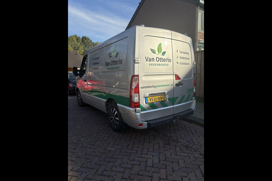 Renault Master T28 2.3 dCi 135 L1H1 | Trekhaak | 136PK | Nieuwstaat | Renault Master T28 2.3 dCi 135 L1H1 | Trekhaak | 136PK | Nieuwstaat |