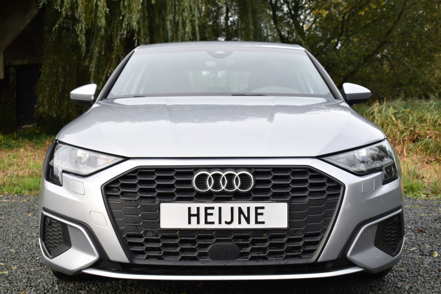 Audi A3 Sportback 40 TFSIe 204PK HYBRIDE S-TRONIC PRO-LINE NAVI/CAMERA/VIRTUAL Audi A3 Sportback 40 TFSIe 204PK HYBRIDE S-TRONIC PRO-LINE NAVI/CAMERA/VIRTUAL