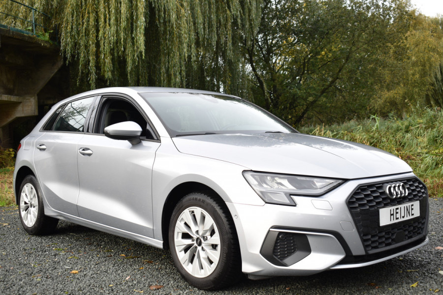 Audi A3 Sportback 40 TFSIe 204PK HYBRIDE S-TRONIC PRO-LINE NAVI/CAMERA/VIRTUAL Audi A3 Sportback 40 TFSIe 204PK HYBRIDE S-TRONIC PRO-LINE NAVI/CAMERA/VIRTUAL