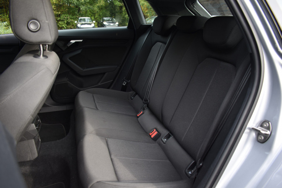 Audi A3 Sportback 40 TFSIe 204PK HYBRIDE S-TRONIC PRO-LINE NAVI/CAMERA/VIRTUAL Audi A3 Sportback 40 TFSIe 204PK HYBRIDE S-TRONIC PRO-LINE NAVI/CAMERA/VIRTUAL