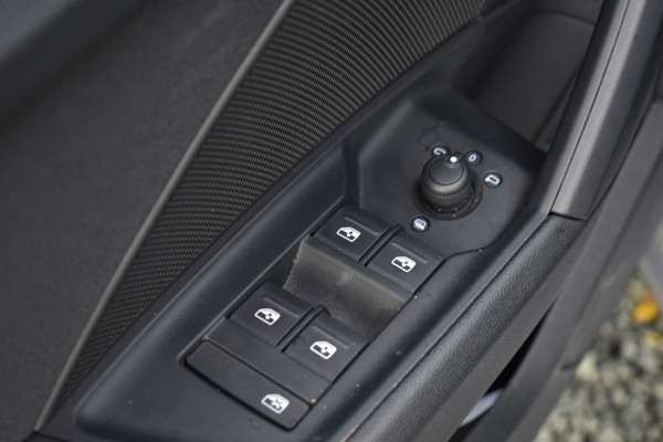 Audi A3 Sportback 40 TFSIe 204PK HYBRIDE S-TRONIC PRO-LINE NAVI/CAMERA/VIRTUAL Audi A3 Sportback 40 TFSIe 204PK HYBRIDE S-TRONIC PRO-LINE NAVI/CAMERA/VIRTUAL