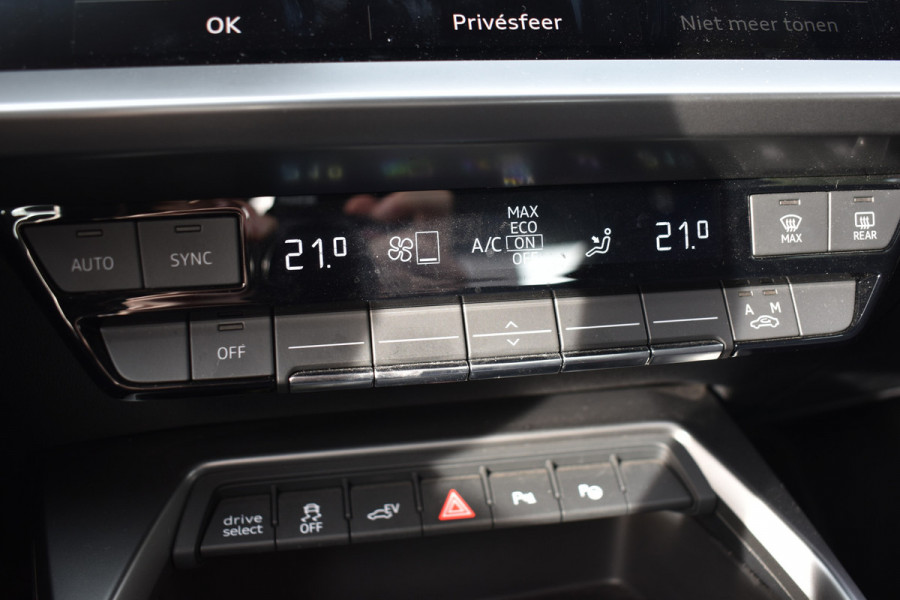 Audi A3 Sportback 40 TFSIe 204PK HYBRIDE S-TRONIC PRO-LINE NAVI/CAMERA/VIRTUAL Audi A3 Sportback 40 TFSIe 204PK HYBRIDE S-TRONIC PRO-LINE NAVI/CAMERA/VIRTUAL