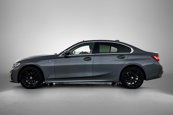 BMW 3-serie 320i M-sport xDrive High Executive(Panorama, StoelV, Carplay, Parkeersensoren, Navi, Camera, Adapt Cruise, Etc)