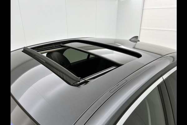 BMW 3-serie 320i M-sport xDrive High Executive(Panorama, StoelV, Carplay, Parkeersensoren, Navi, Camera, Adapt Cruise, Etc)