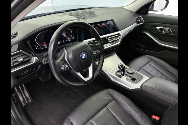 BMW 3-serie 320i M-sport xDrive High Executive(Panorama, StoelV, Carplay, Parkeersensoren, Navi, Camera, Adapt Cruise, Etc)