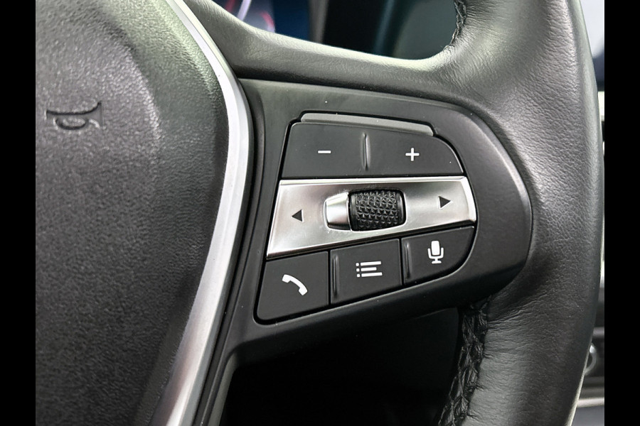 BMW 3-serie 320i M-sport xDrive High Executive(Panorama, StoelV, Carplay, Parkeersensoren, Navi, Camera, Adapt Cruise, Etc)