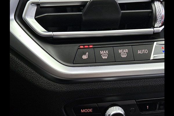 BMW 3-serie 320i M-sport xDrive High Executive(Panorama, StoelV, Carplay, Parkeersensoren, Navi, Camera, Adapt Cruise, Etc)